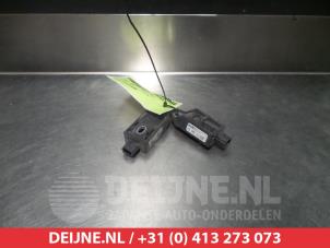 Gebruikte Airbag Sensor Honda FR-V (BE) 1.7 16V Prijs € 25,00 Margeregeling aangeboden door V.Deijne Jap.Auto-onderdelen BV