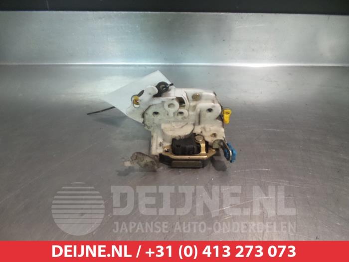 Nissan Micra Deurslot Mechaniek 2Deurs links O279014