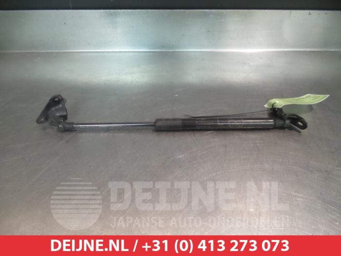 Toyota Auris Gasdemper links-achter O294475