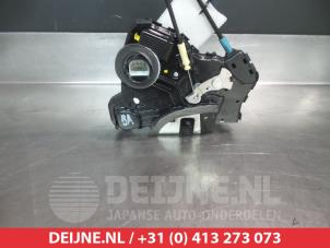 Toyota Verso Türschlossmechanik 4-türig links vorne O279920 foto 2