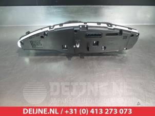 Toyota Verso Tacho - Kombiinstrument KM O305239 foto 2