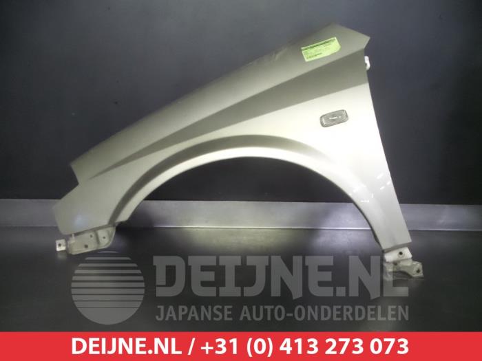 Nissan Primera Front wing, left O269498