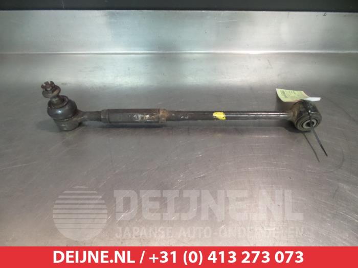 Toyota Avensis Draagarm links-achter O383890