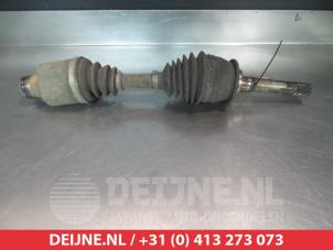 Gebruikte Homokineetas links-voor Ssang Yong Rexton 2.9 TD RJ 290 Prijs € 50,00 Margeregeling aangeboden door V.Deijne Jap.Auto-onderdelen BV