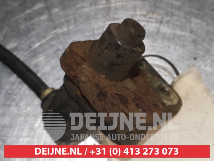 Daihatsu Terios ABS Sensor O327586
