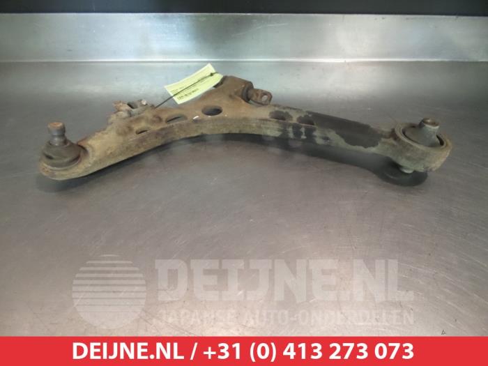 Hyundai Trajet Front lower wishbone, left O381084