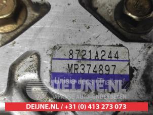 Mitsubishi L200 Power steering pump O331639 photo 2