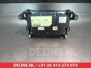 Mazda 3 Heater control panel O305352 photo 2