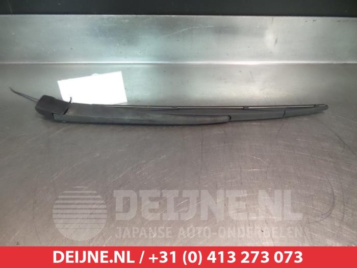 Subaru Impreza Ruitenwisserarm achter O301507