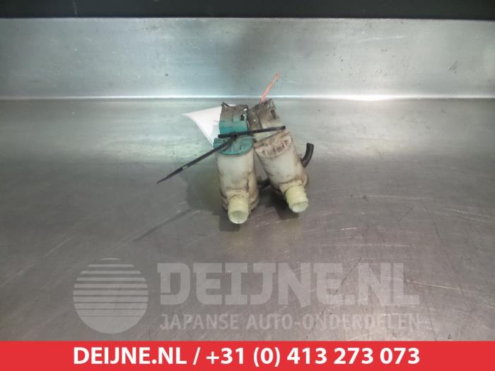 Nissan 350 Z Scheibensprüherpumpe vorne O340928