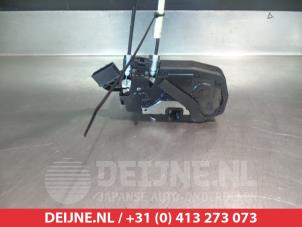 Nissan X-Trail Deurslot Mechaniek 4Deurs rechts-achter O281486 foto 2