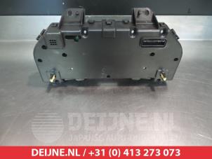 Toyota Avensis Tacho - Kombiinstrument KM O305200 foto 2