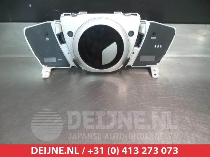 Toyota Urban Cruiser Kilometerteller KM O305180