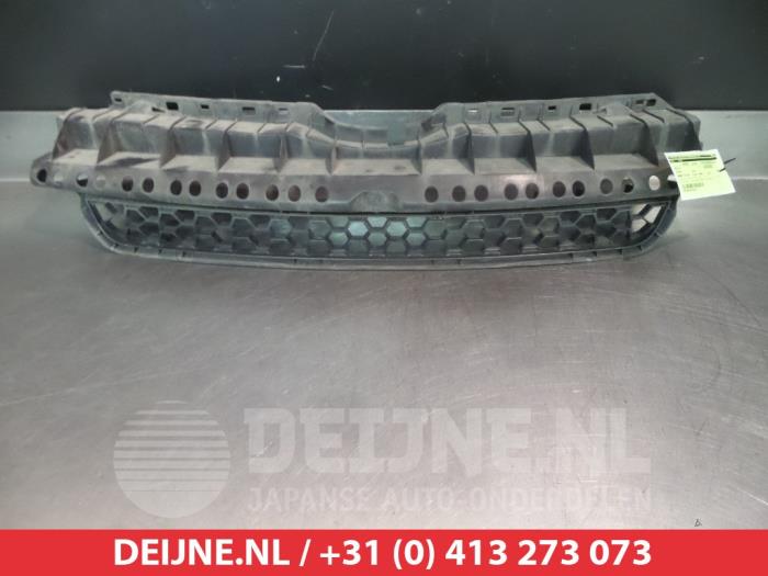 Toyota Urban Cruiser Grille O265489