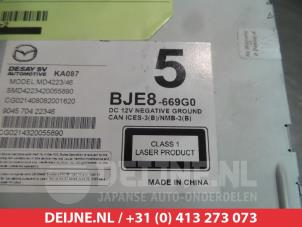 Mazda 3 CD player O312611 photo 3