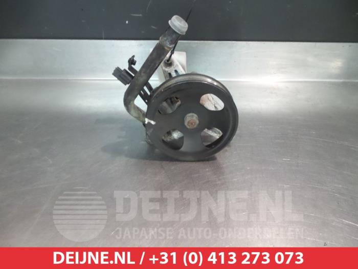 Gebruikte Servopomp Kia Carens III (FG) 1.6i CVVT 16V Prijs € 100,00 Margeregeling aangeboden door V.Deijne Jap.Auto-onderdelen BV