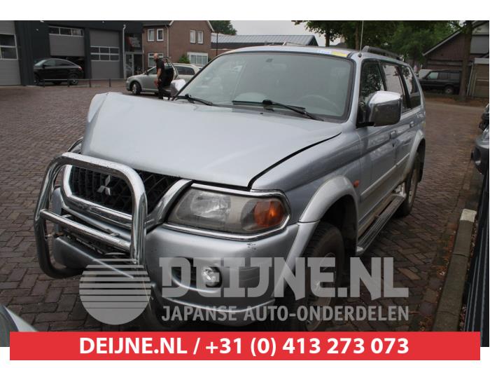 Mitsubishi Pajero Portier 4Deurs links-voor O272622