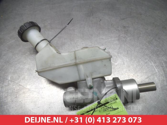 Nissan Note Hoofdremcilinder O336599