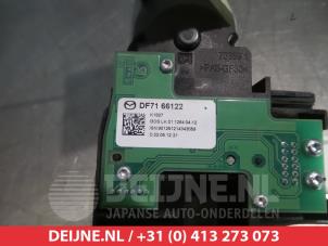 Mazda 2 Licht Schakelaar O306556 foto 3