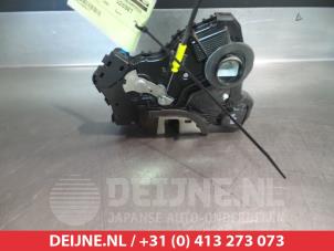 Toyota Auris Türschlossmechanik 2-türig rechts O279324 foto 2