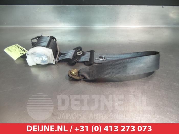 Suzuki Wagon R+ Rear seatbelt, right O316038