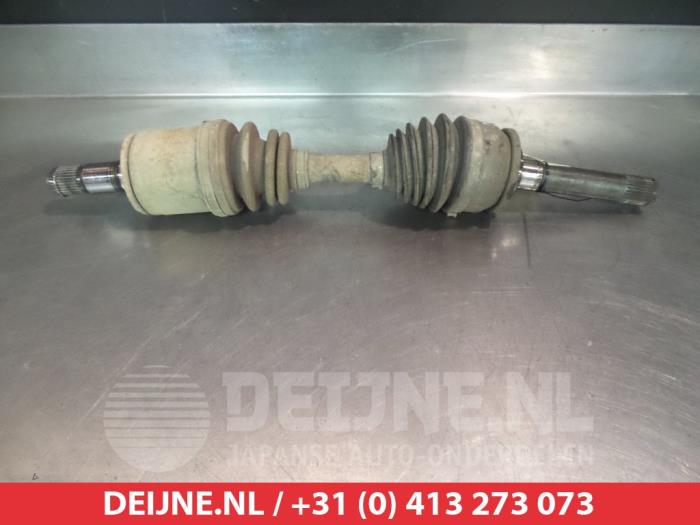 Mitsubishi Pajero Aandrijfas links-voor O318182