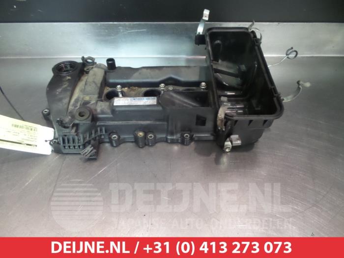 Daihatsu Sirion Kleppendeksel O353074