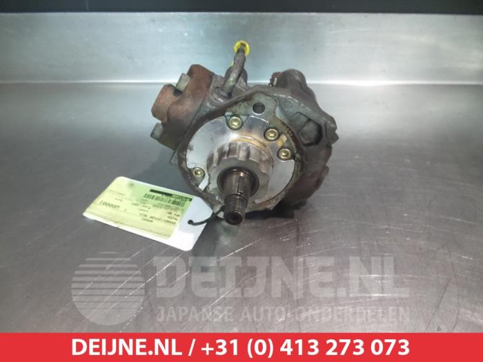 Mazda MPV Brandstofpomp Mechanisch O355147