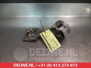 Gebruikte Drijfstang Honda Civic Prijs € 75,00 Margeregeling aangeboden door V.Deijne Jap.Auto-onderdelen BV