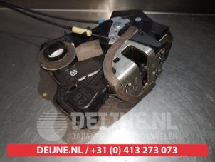 Suzuki Grand Vitara Türschlossmechanik 2-türig links O279099 foto 3