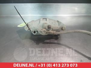Toyota Yaris Front brake calliper, right O326868 photo 2