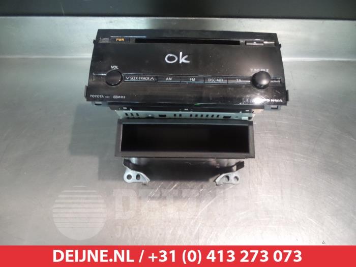 Toyota Prius Radio O313427