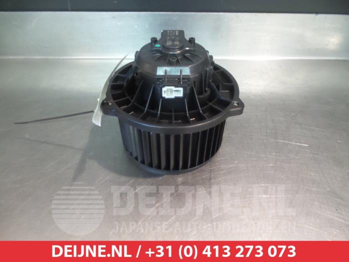 Hyundai Veloster Kachel Ventilatiemotor O366946