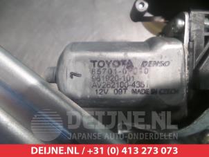 Toyota Auris Ruitmechaniek 4Deurs links-achter O290962 foto 2