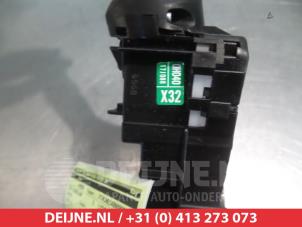 Toyota Aygo Light switch O263418 photo 3