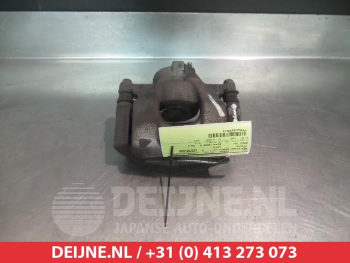 Toyota Aygo Remklauw (Tang) links-voor O325671