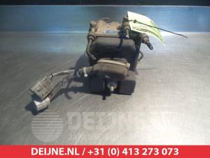 Gebruikte ABS Pomp Mazda MX-5 (NA18/35/6C/8C) 1.8i 16V Prijs € 50,00 Margeregeling aangeboden door V.Deijne Jap.Auto-onderdelen BV