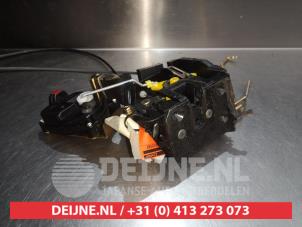 Hyundai Accent Türschlossmechanik 2-türig rechts O279171 foto 3