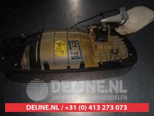 Hyundai Trajet Türgriff 4-türig rechts hinten O291947 foto 2