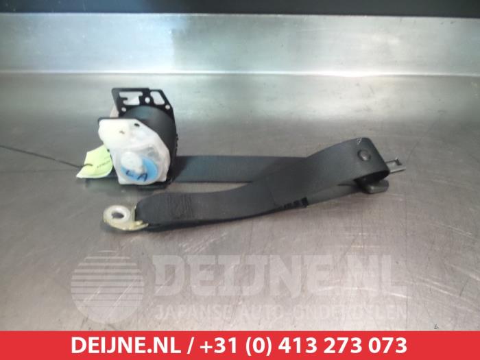 Toyota Corolla Rear seatbelt, left O315837