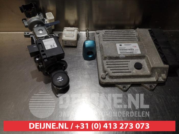 Suzuki Splash Slotenset Cilinder (compleet) O278635