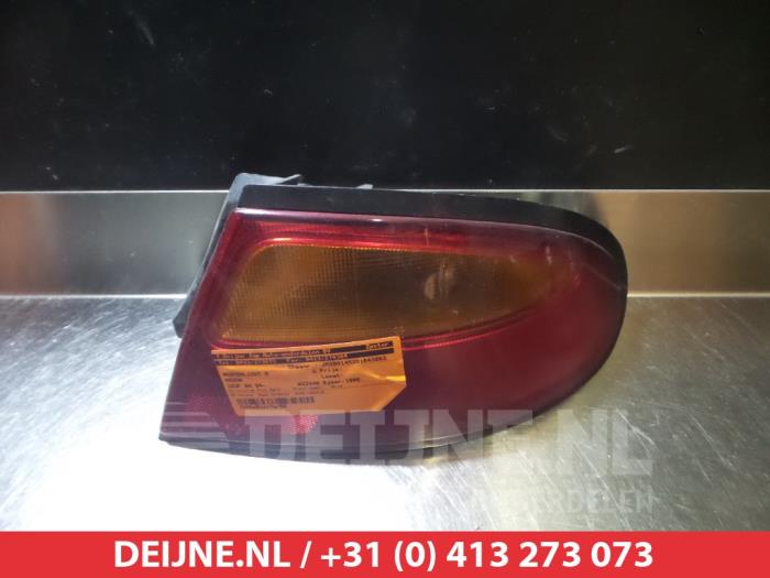 Mazda 323F Achterlicht rechts O298771