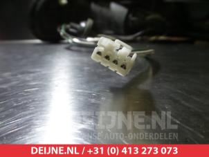 Mazda 323F Taillight, right O298771 photo 3