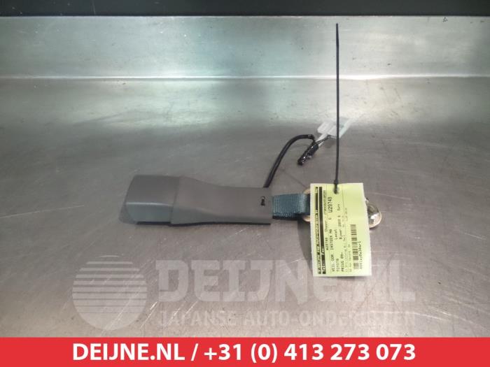 Toyota Prius Veiligheidsgordel Insteek midden-achter O315893