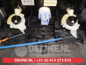 Mazda 2 Heizung Bedienpaneel O305451 foto 3