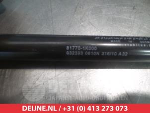 Hyundai IX20 Gasdemper links-achter O293742 foto 2
