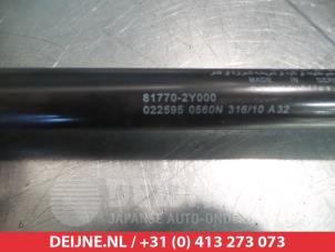 Hyundai IX35 Rear gas strut, left O293686 photo 2