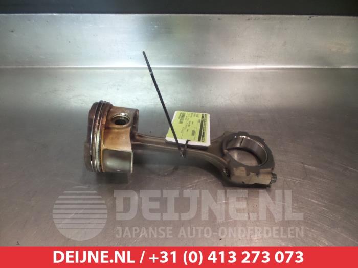 Gebruikte Zuiger Toyota RAV4 (A3) Prijs € 50,00 Margeregeling aangeboden door V.Deijne Jap.Auto-onderdelen BV