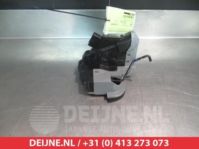 Hyundai I20 Türschlossmechanik 4-türig links hinten O280084