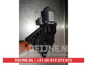 Hyundai I30 Door window motor O292097 photo 2